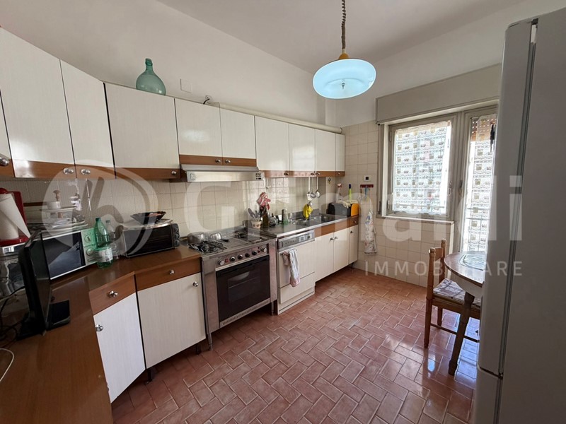 Quadrilocale in Vendita a Messina, 225'000&euro;, 140 m², con Box