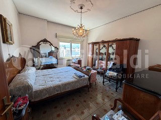 Quadrilocale in Vendita a Messina, 225'000&euro;, 140 m², con Box