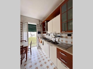 Trilocale in Affitto a Napoli, 2'500&euro;, 100 m², arredato