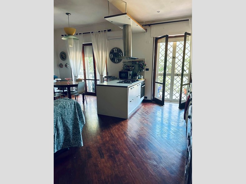 Quadrilocale in Affitto a Pozzuoli, 2'200&euro;, 120 m²