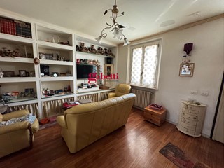 Appartamento in Vendita a Rimini, 300'000&euro;, 110 m², con Box