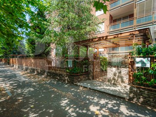 Bilocale in Vendita a Pinerolo, 73'000&euro;, 71 m²