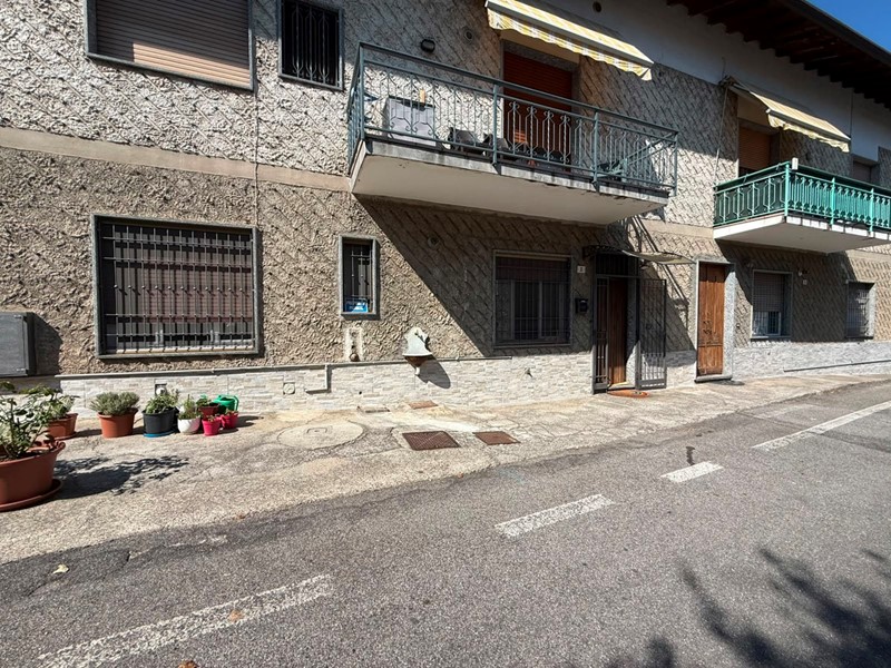Trilocale in Vendita a Corte Franca, 139'000&euro;, 95 m², con Box