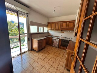 Appartamento in Vendita a Sestri Levante, 239'000&euro;, 110 m²