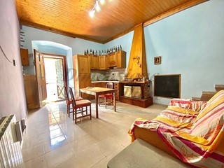 Bilocale in Vendita a Rosignano Marittimo, zona Gabbro, 67'000&euro;, 50 m², arredato