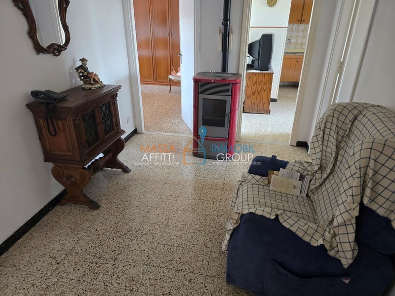 Appartamento in Vendita a Massa, 125'000&euro;, 95 m²