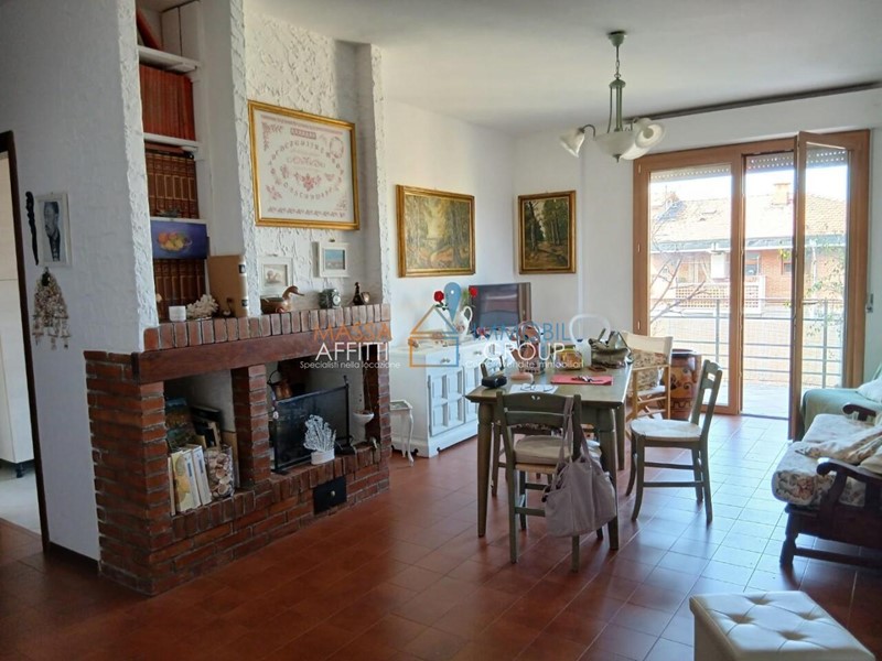 Appartamento in Vendita a Massa, 285'000&euro;, 109 m², con Box