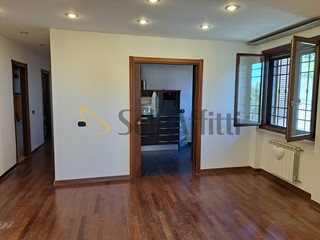 Trilocale in Affitto a Grottaferrata, 1'100&euro;, 100 m²