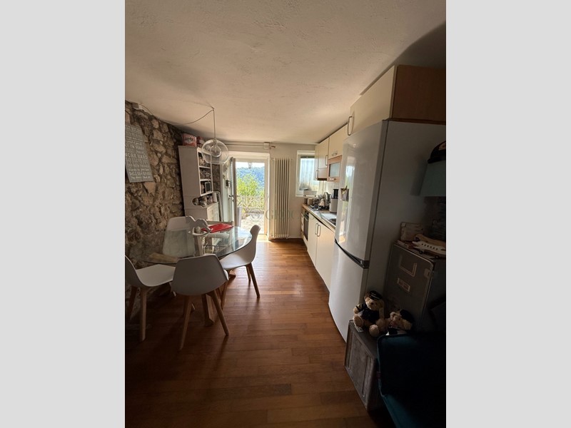 Trilocale in Vendita a Riccò del Golfo di Spezia, zona San Benedetto, 85'000&euro;, 55 m², arredato