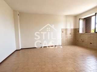 Quadrilocale in Vendita a Pescia, 79'000&euro;, 94 m²