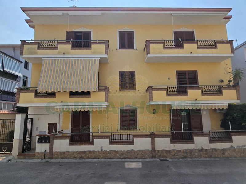 Quadrilocale in Vendita a San Nicola la Strada, 148'000&euro;, 137 m²
