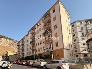 Appartamento in Vendita a Capaci, 158'000&euro;, 112 m²