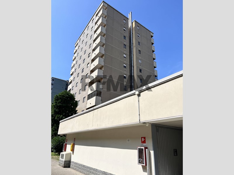 Bilocale in Vendita a Milano, 268'000&euro;, 70 m²