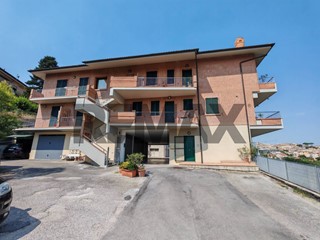 Bilocale in Vendita a Recanati, 123'000&euro;, 71 m²