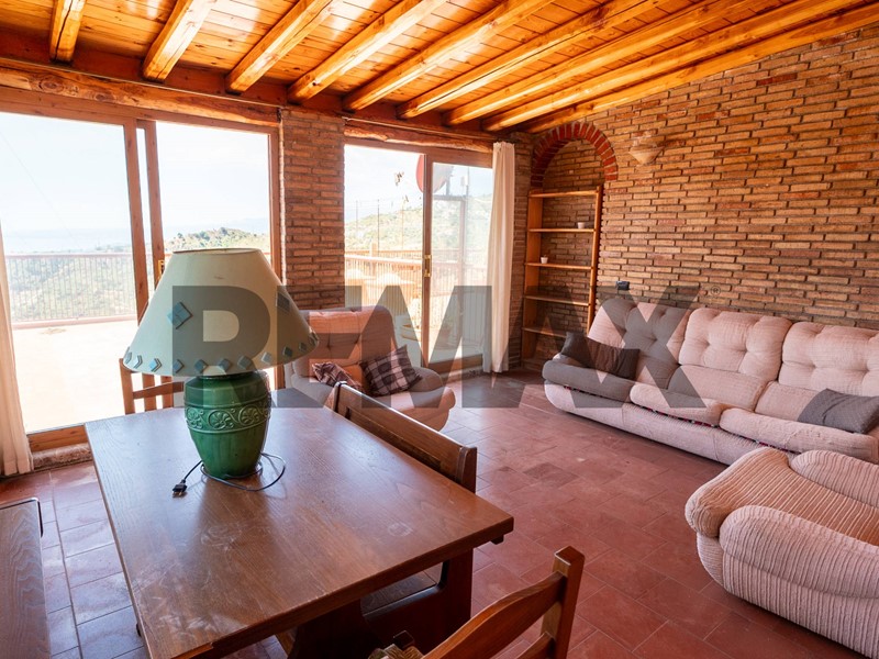 Trilocale in Vendita a Taormina, 225'000&euro;, 98 m²