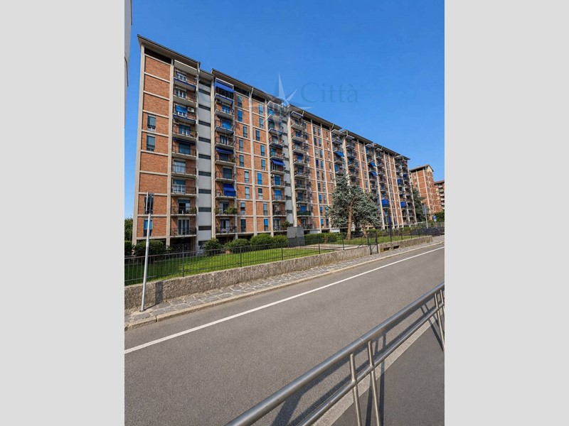 Quadrilocale in Vendita a Milano, 349'000&euro;, 106 m²