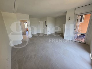 Trilocale in Vendita a Sesto San Giovanni, 319'000&euro;, 90 m², con Box