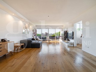 Attico in Vendita a Basiglio, 609'000&euro;, 140 m², con Box