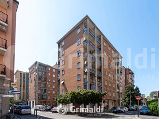 Bilocale in Vendita a Cinisello Balsamo, 179'000&euro;, 66 m², con Box