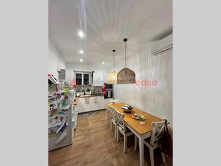 Trilocale in Affitto a Messina, 1'000&euro;, 100 m², arredato