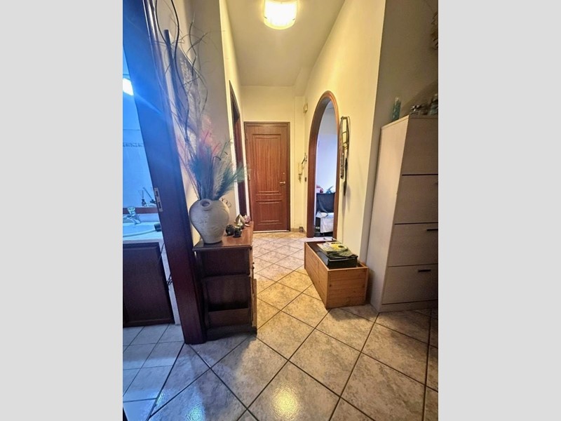 Trilocale in Vendita a Reggio Calabria, 60'000&euro;, 83 m²
