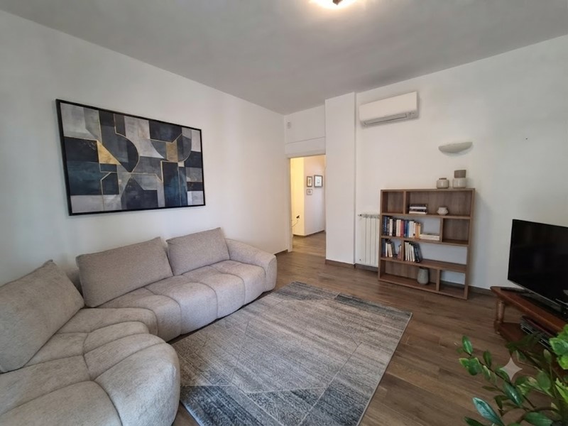 Appartamento in Vendita a Sarzana, 360'000&euro;, 120 m²