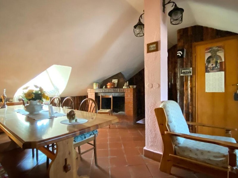 Appartamento in Vendita a Pontinvrea, 25'000&euro;, 67 m²