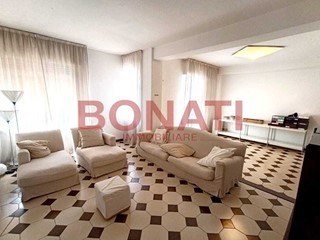 Appartamento in Vendita a La Spezia, zona Periferia Est, 230'000&euro;, 117 m²