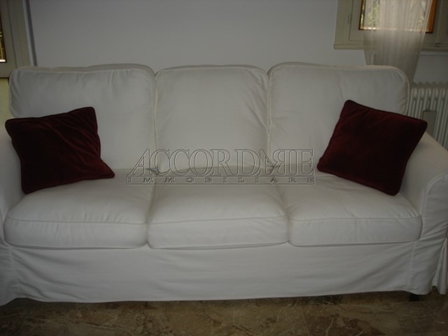 Appartamento in Affitto a Padova, 720&euro;, 120 m², arredato