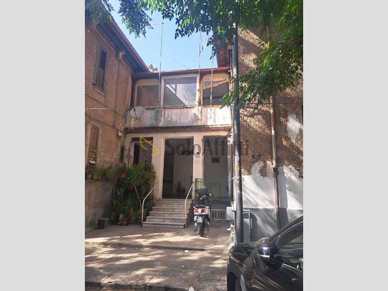 Bilocale in Affitto a Reggio Calabria, zona Centro, 530&euro;, 70 m², arredato