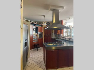 Appartamento in Affitto a Reggio Calabria, zona Sbarre superiori, 770&euro;, 170 m², arredato