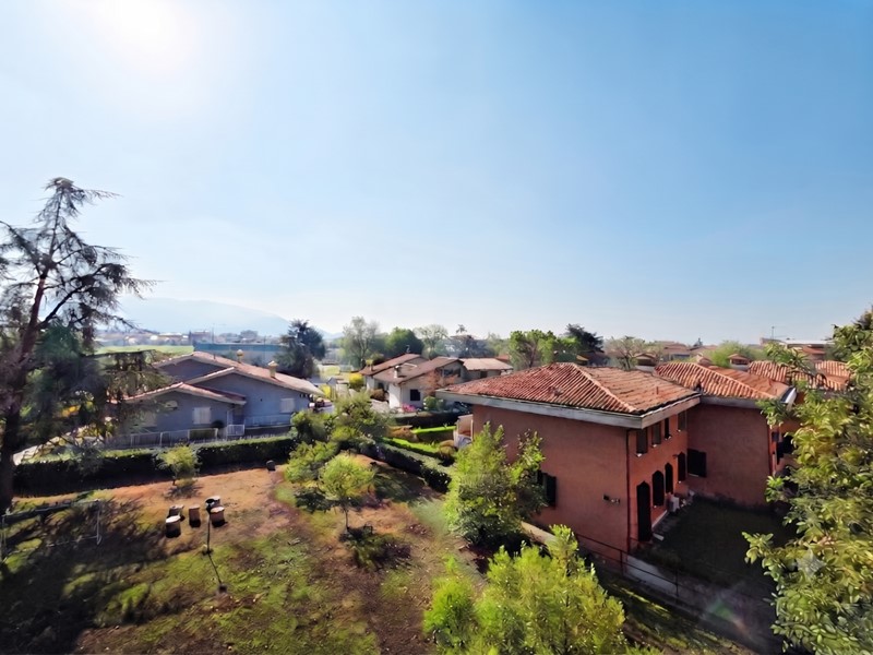 Quadrilocale in Affitto a Brescia, zona CITTA' - Zona Ovest, 1'100&euro;, 120 m², arredato