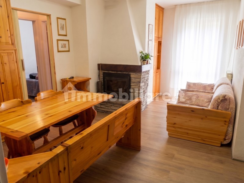 Trilocale in Vendita a Temù, 210'000&euro;, 60 m², arredato, con Box