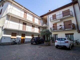 Appartamento in Vendita a Oggiono, 550'000&euro;, 480 m²