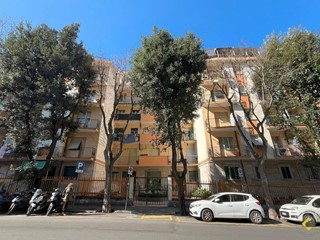 Quadrilocale in Vendita a Genova, 67'691&euro;, 104 m²
