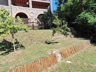 Appartamento in Vendita a Pescaglia, zona Pascoso, 194'000&euro;, 160 m², arredato