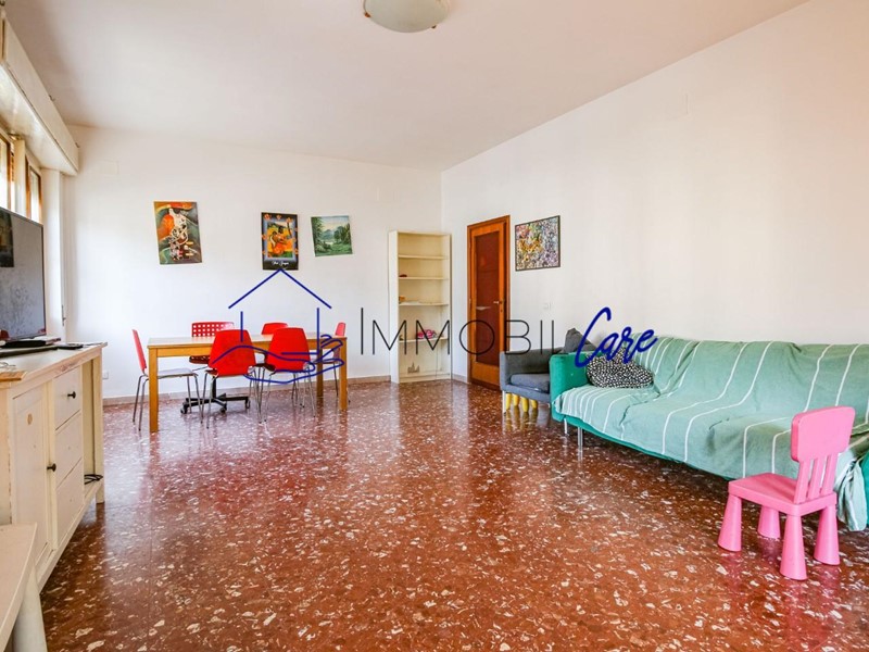 Appartamento in Affitto a Pisa, 2'000&euro;, 166 m², arredato