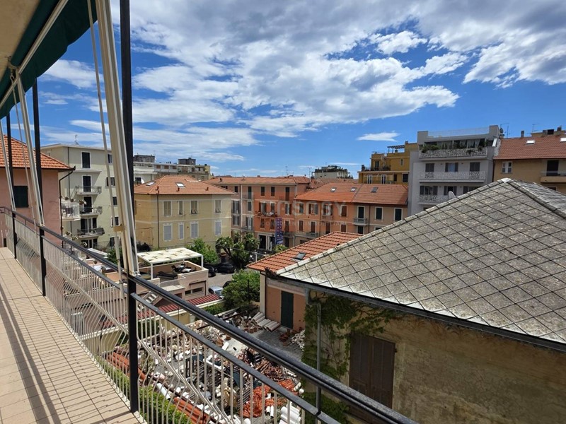 Trilocale in Vendita a Alassio, 480'000&euro;, 92 m²