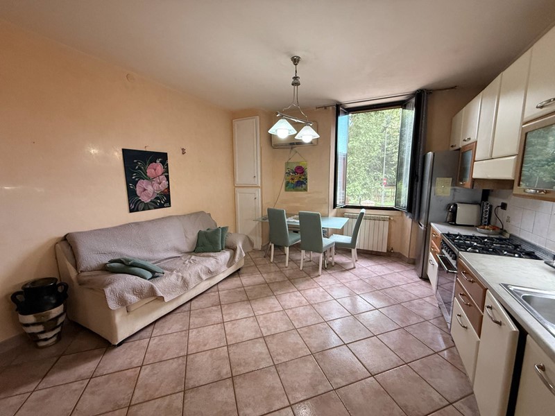 Trilocale in Vendita a Poggio Rusco, 79'000&euro;, 81 m²
