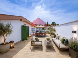 Trilocale in Vendita a Roma, 215'000&euro;, 79 m²