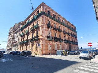 Appartamento in Vendita a Taranto, 1'950'000&euro;, 4500 m²
