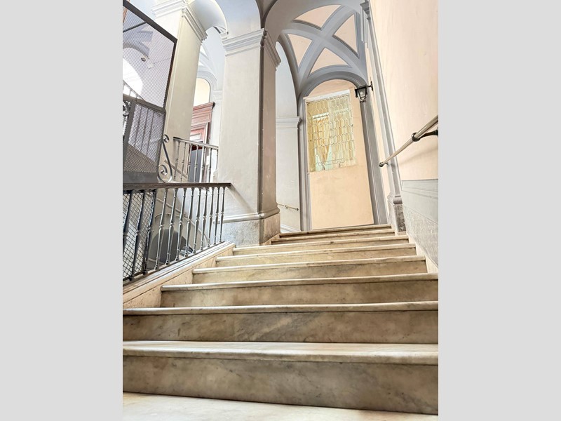 Appartamento in Vendita a Napoli, 960'000&euro;, 255 m²