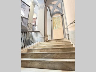 Appartamento in Vendita a Napoli, 960'000&euro;, 255 m²