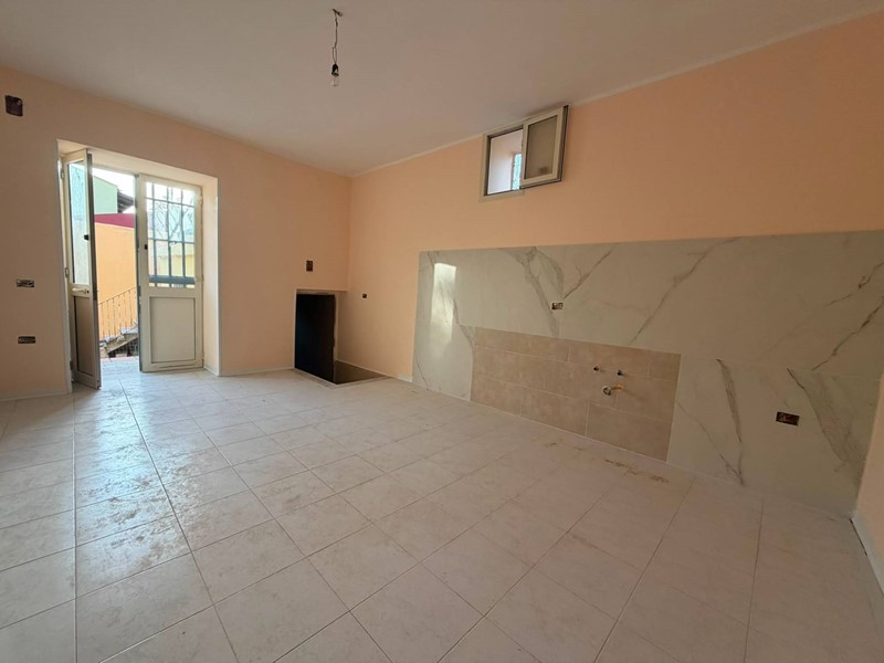Trilocale in Affitto a Maddaloni, 450&euro;, 82 m²