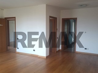 Trilocale in Affitto a Perugia, 750&euro;, 110 m²