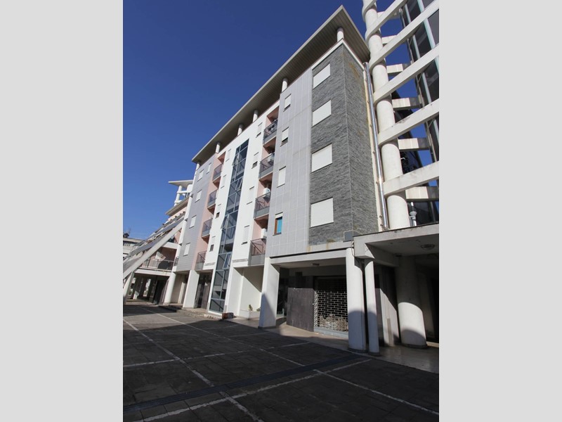 Trilocale in Affitto a Cosenza, 600&euro;, 73 m²