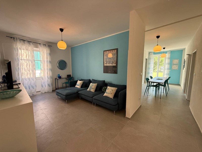 Appartamento in Affitto a Albenga, 200&euro;, 136 m²