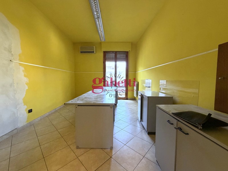 Appartamento in Vendita a Scandicci, 375'000&euro;, 131 m²