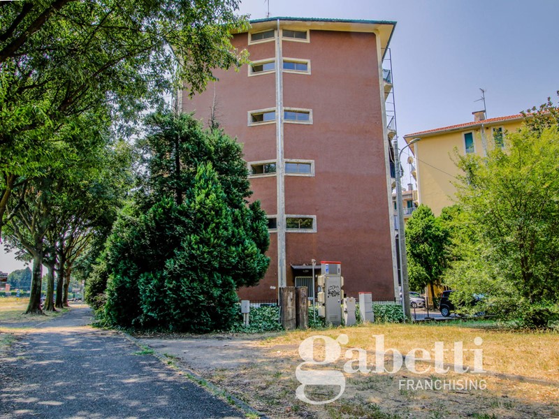 Bilocale in Vendita a Busto Arsizio, 69'000&euro;, 60 m²