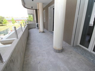 Quadrilocale in Vendita a Gorla Minore, 435'000&euro;, 163 m², con Box